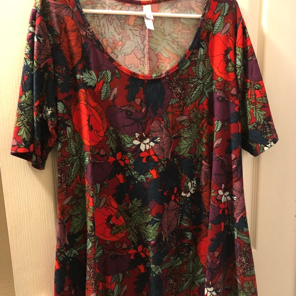 Lularoe classic t